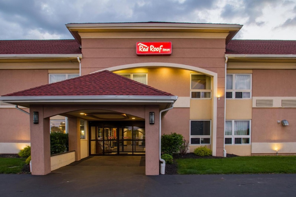 Red Roof Inn Batavia Main image